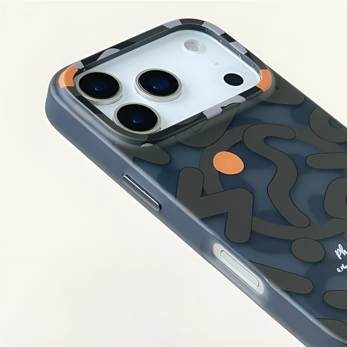 iPhone 17 X-Tech Case